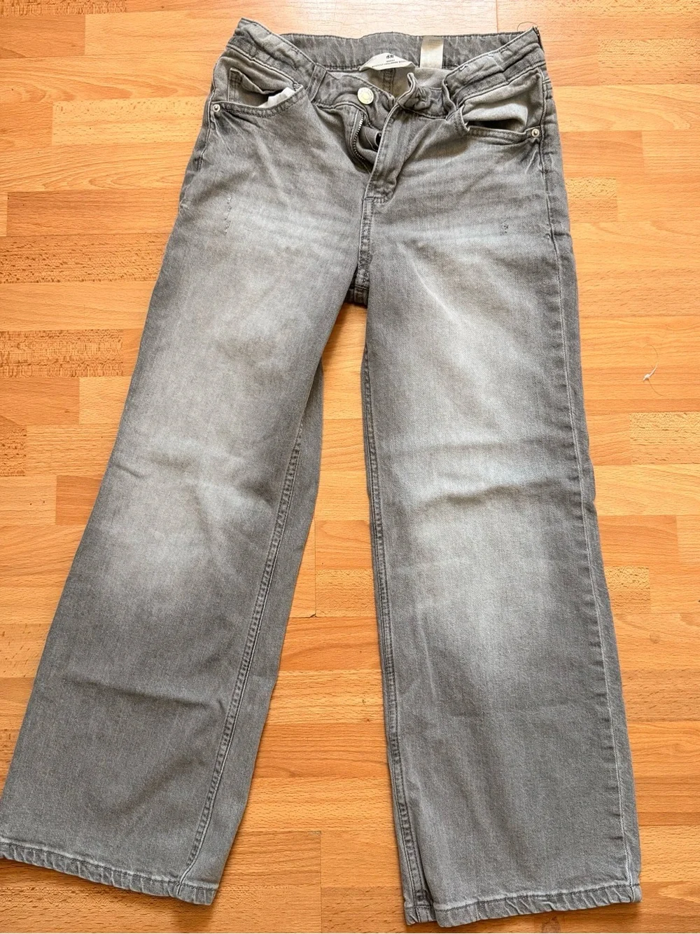 H&M Gray Wide-Leg Flare Jeans